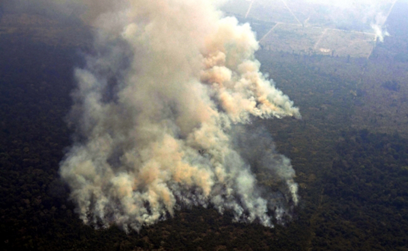 Crísis diplomática a raíz de los incendios en la Amazonía brasileña.