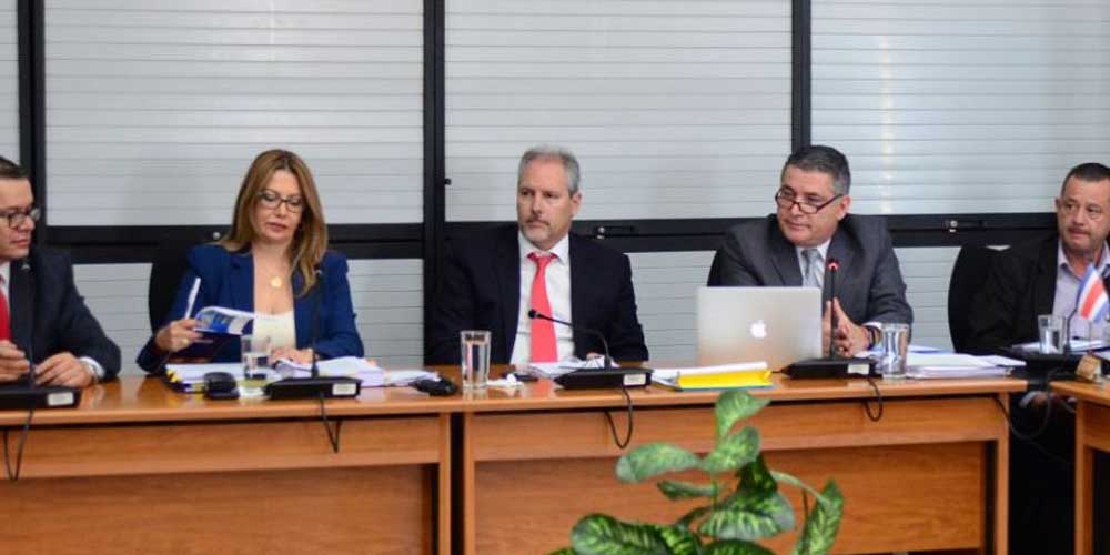 Crisis reputacional incuestionable del Banco de Costa Rica, con la Presidenta interina del BCR, Evita Arguedas.