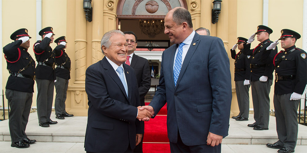 El sedante de las promesas de campaña