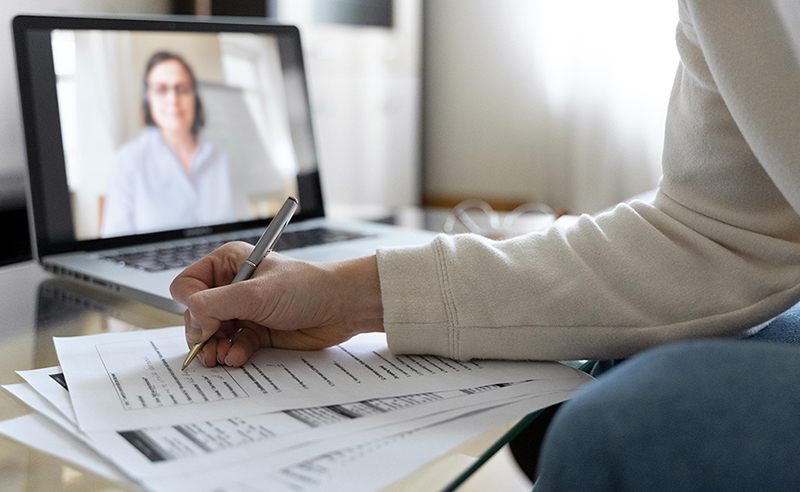 10 noviembre: Dos años sin presencialidad en las universidades públicas. Con Isabel Román y Marcela Román.