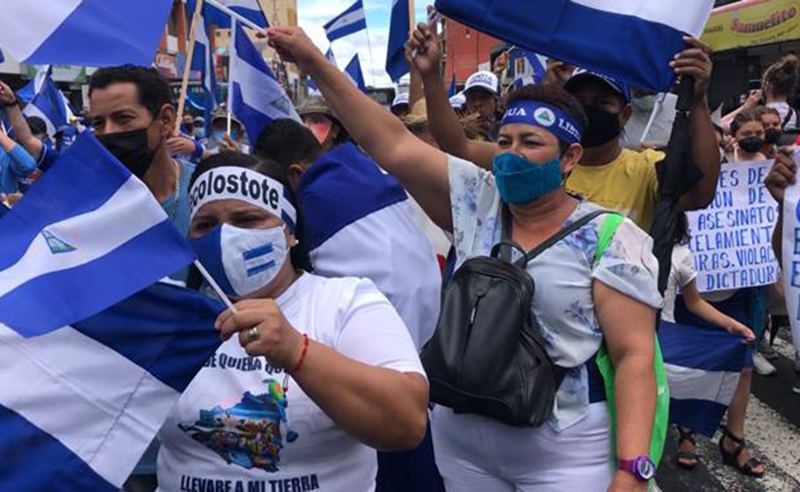 8 noviembre: Consumado el plan de Daniel Ortega en Nicaragua. Con Edipcia Dubón y Ana Quiróz.