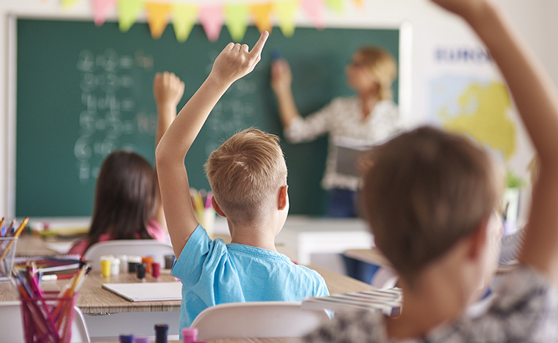 23 febrero: El futuro de la educación pública: urgencias y prioridades. Con Isabel Román.