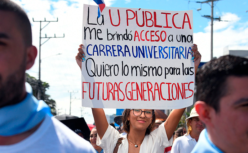 29 agosto 2024: Marcha en defensa de la inversión pública para la educación. Con Gilberth Díaz y Raquel Loría. 