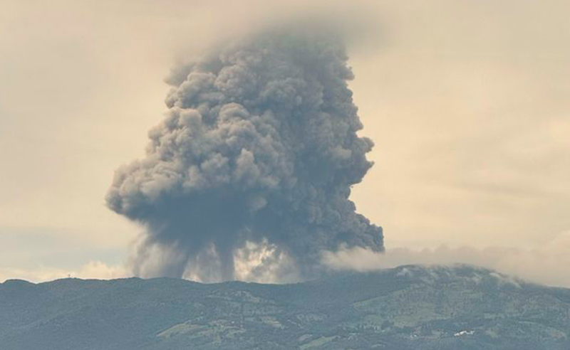 23 abril 2025: Nuestra dinámica vulcanológica y sismológica. Con Esteban Chaves y Maarten de Moor.