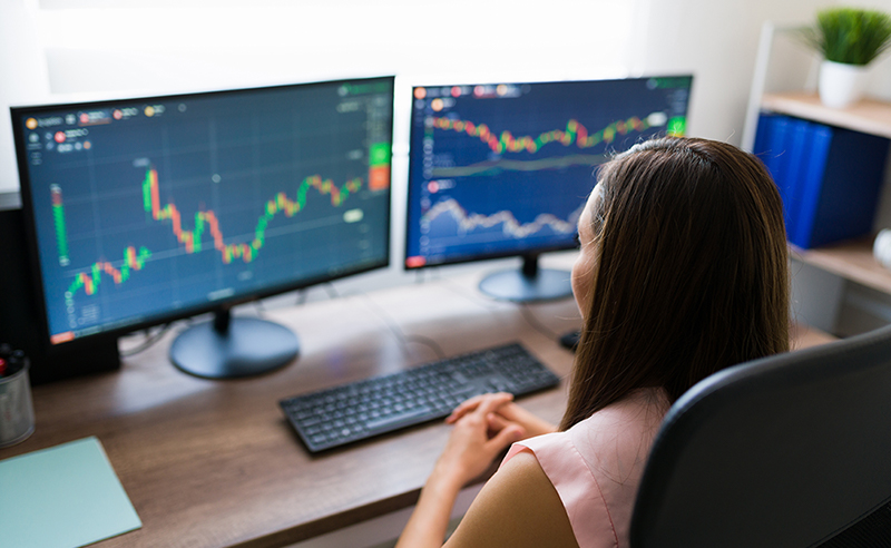 24 abril 2025: Un estropicio económico mundial en proceso. Con José Luis Arce. 