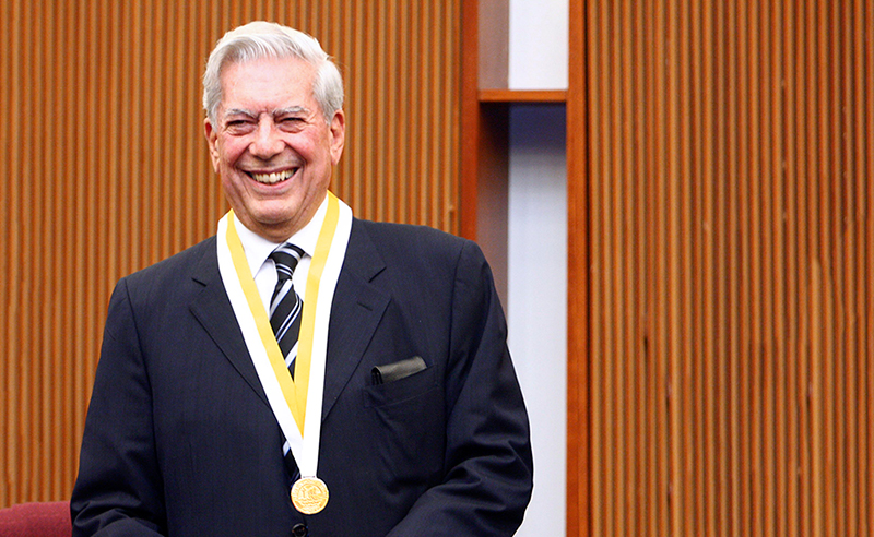 30 abril 2025: El legado de Mario Vargas Llosa. Con Carlos Cortés. 