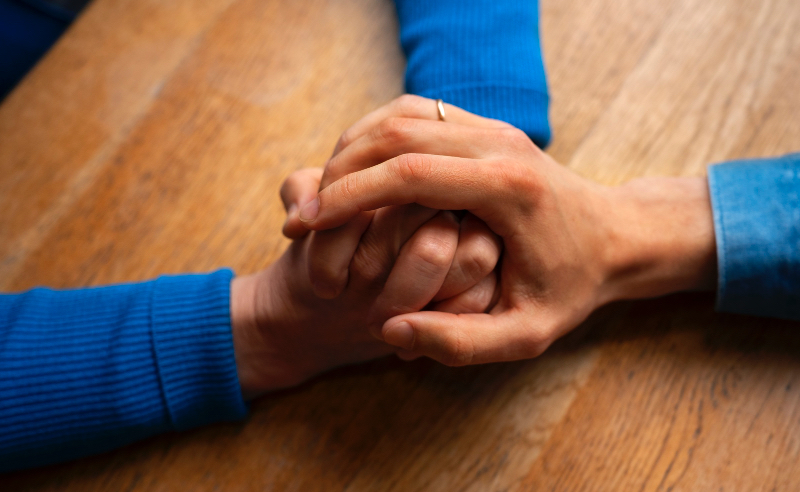 26 noviembre 2025: Un país con apoyo comunitario para todos. Con Silvia Labrada y José Ernesto Picado.  