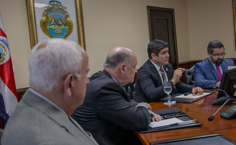 30 de mayo: Análisis de lo sucedido en el SINART, lo que pasa en el Partido Restauración Nacional y las elecciones en Colombia, con el politólogo Rotsay Rosales