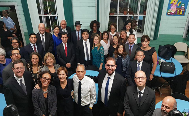 27 de abril: Finalmente Carlos Alvarado presentó el gabinete con el que dará inicio a su administración. Hacemos un análisis de los hombres y mujeres que han sido seleccionados, con Sergio Araya.