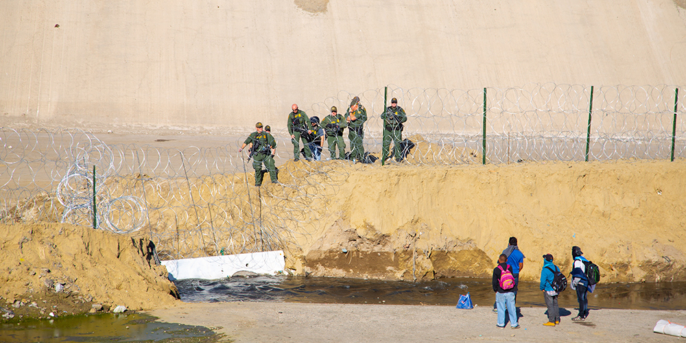 4 junio: Donald Trump amenazó a México con aranceles graduales, iniciando este 10 de junio, si no detiene el flujo migratorio hacia los Estados Unidos, con Carlos Sandoval.