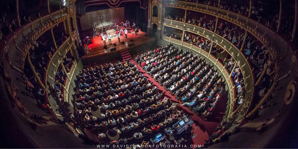 17 julio: Las revoluciones no disminuyen en la política nacional, el crédito para el Teatro Nacional sigue en la incertidumbre y los eurobonos fueron ratificados, con Gustavo Araya.