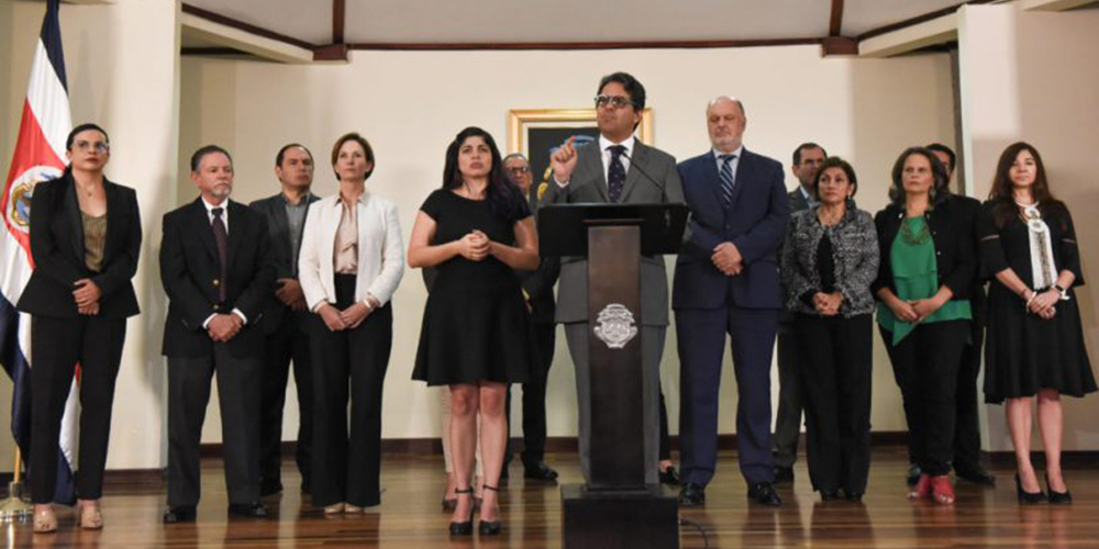 2 julio: Cayó el ministro Édgar Mora. La lectura política del momento con Kevin Casas.