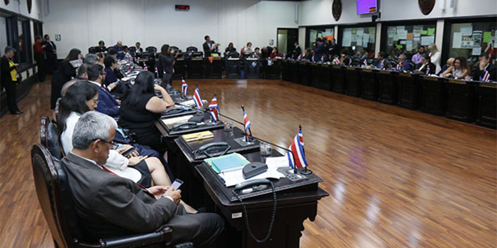 3 julio: Asamblea Legislativa: solución para las demandas sociales, con Laura Guido y Roberto Thompson