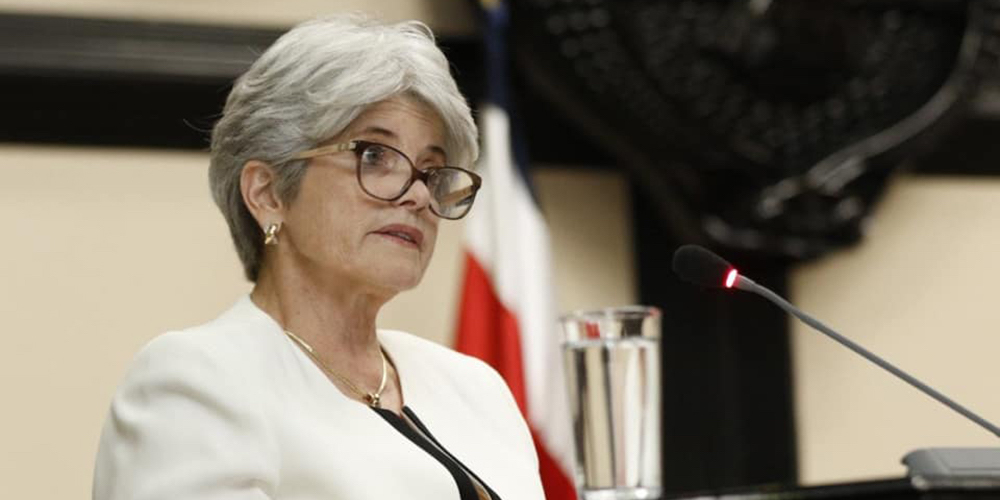 23 agosto: Nunca el titular del Ministerio de Hacienda está libre de presiones de sus compañeros de Gobierno y de sectores externos, con Rocío Aguilar.