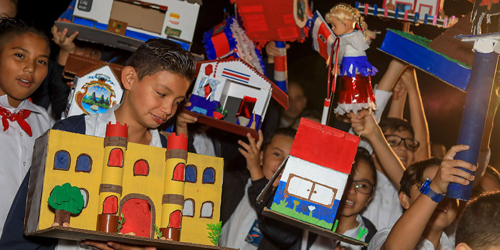 16 setiembre: Después de festejar el cumpleaños de la Patria, hacemos un análisis de nuestra situación país en miras al bicentenario, con Carlos Murillo.