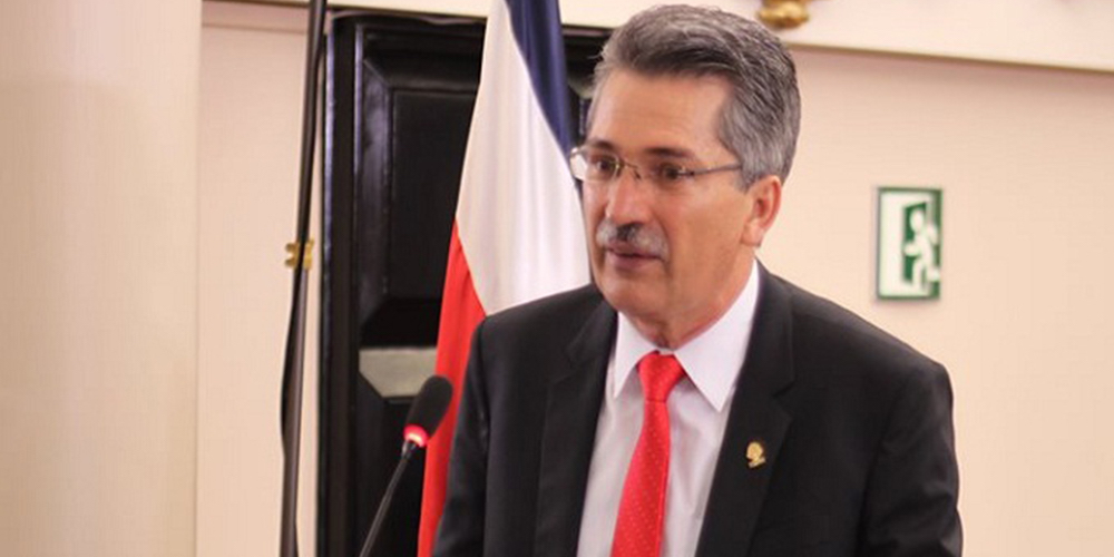 2 setiembre: En continuación del programa del 30 de agosto sobre la sanción que recibió el Bac Credomatic por 12 mil millones de colones, conversamos con Welmer Ramos, quien como ministro de Economía anuló la sanción.