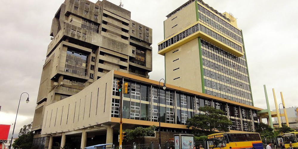 9 setiembre: Contraloría General de la República ordena a la CCSS proceder a acatar la ley que manda pagar los pluses salariales nominalmente. con Cristian Campos y Randall García