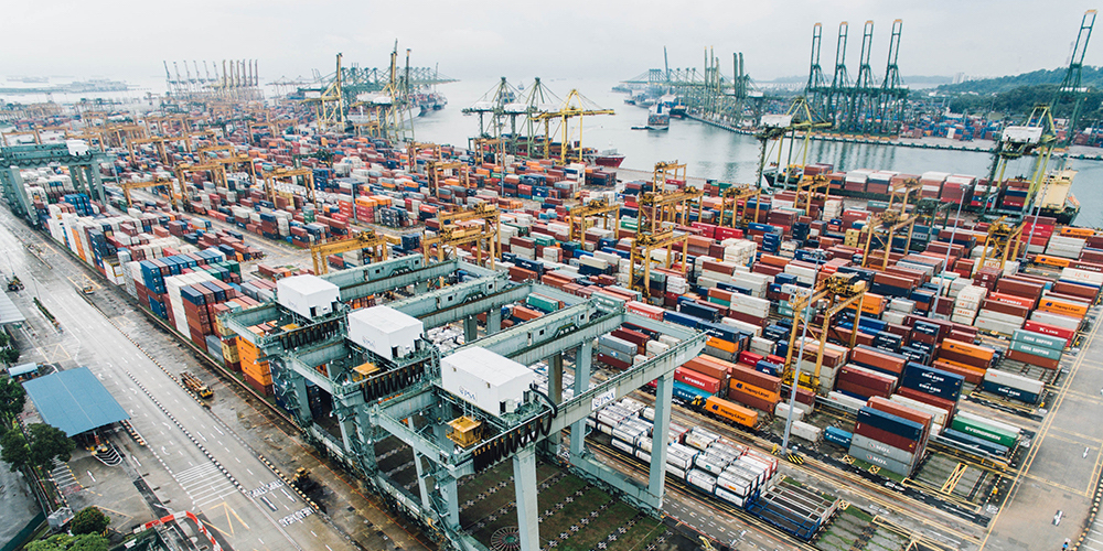 26 noviembre: El 2019 se encamina a su último mes mientras las exportaciones muestran un leve repunte, como para no acabar mal el año, con Dyalá Jiménez.