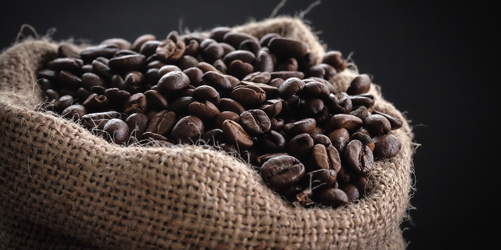 27 noviembre: Hablar de café es hablar de casos de éxito de muchas familias pero también de una dura realidad que enfrentan buena parte de los productores, con Luis Madrigal y Luis Fernando Ramírez.