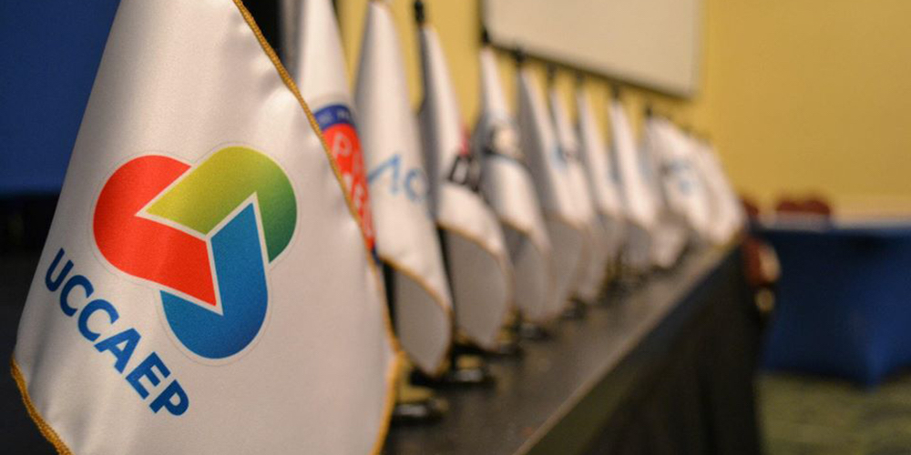 7 noviembre: Gonzalo Delgado deja la presidencia de la UCCAEP y complica más la situación del sector empresarial de nuestro país, con Álvaro Sáenz. 