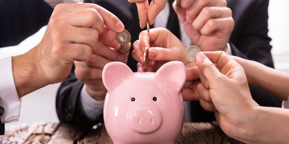 5 diciembre: Según estudio de la CCSS si no se toman medidas correctivas, en el 2021 podríamos empezar a tener complicaciones con el mayor fondo de pensiones de nuestro país, con Román Macaya.