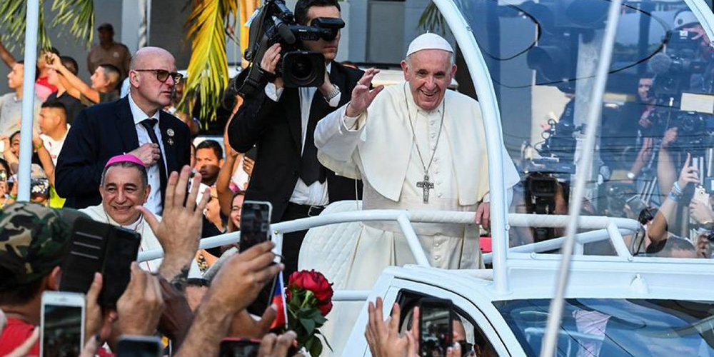 28 enero: Repasamos los últimos acontecimientos internacionales de interés, la visita del Papa Francisco a Panamá, la solicitud de la UE de realizar elecciones en Venezuela y la apertura del gobierno estadounidense, con Eduardo Ulibarri