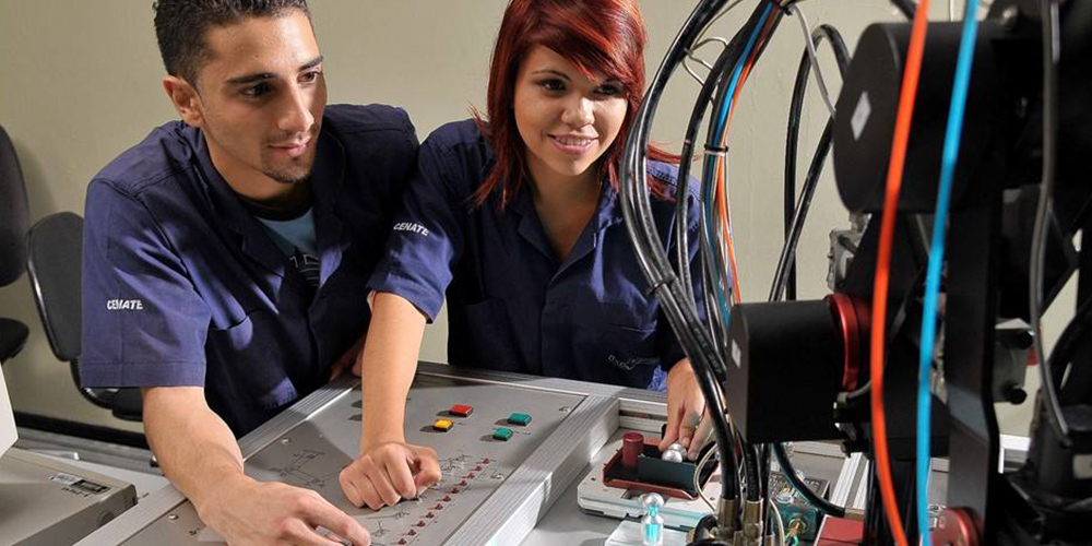 7 enero: El INA como pilar en la educación y formación de miles de jóvenes costarricenses, con Andrés Valenciano.