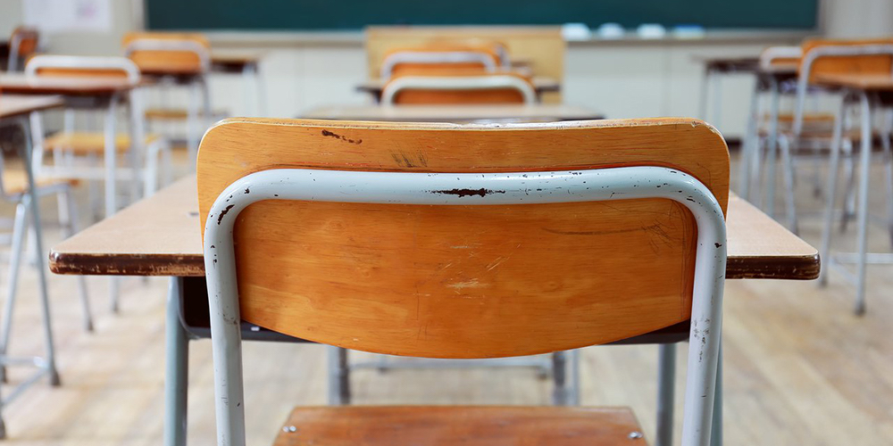 12 marzo: Nuestras escuelas y colegios son zonas sensibles ante cualquier emergencia sanitaria y la crisis del coronavirus los ha puesto en el foco de atención, con Giselle Cruz.