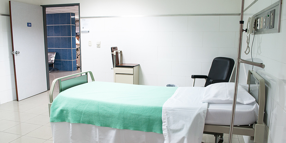 19 marzo: Daniel Salas: “¡Por favor reaccionen. No se vayan a lugares públicos... ¡Ocupo que reaccionen!” Con Gabriela Piedra y Carlos Sandoval García.