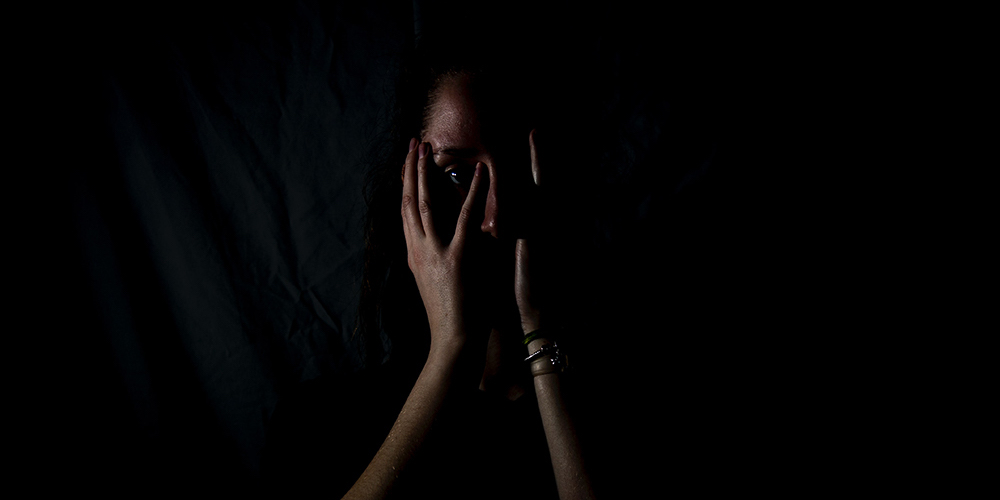 26 marzo: En medio de la crisis del Covid-19 la recomendación principal es quedarse en casa, sin embargo, el hogar no es siempre el lugar más seguro para muchas mujeres. Con Eduardo Solano.