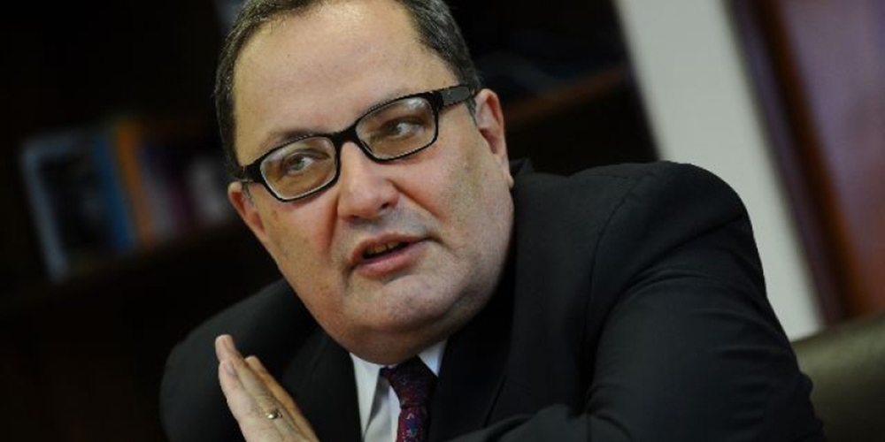 18 junio: La complicada situación económica del país nos obliga a entablar diálogos que definan el rumbo del país. Con Fernando Herrero.