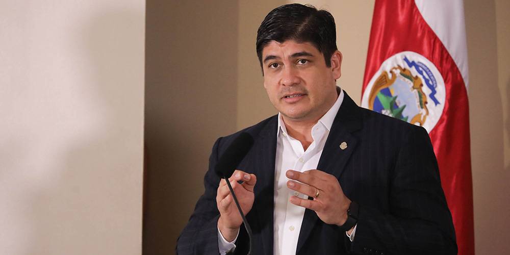 15 julio: Carlos Alvarado asumió la presidencia de la república con un panorama fiscal complicado, dos años más tarde la coyuntura es aun más complicada pero el optimismo no se pierde. Con él conversamos en Hablando Claro.