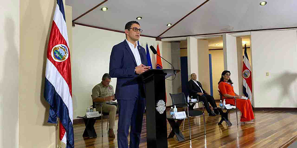 3 julio: El contagio comunitario implica el establecimiento de zona naranja en casi todo el Valle Central. Con Guiselle Guzmán