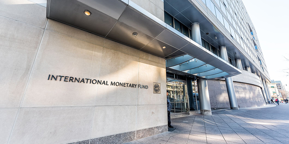 25 agosto: Diputados aprobaron en primer debate el empréstito blando por 508 millones de dólares del FMI sin embargo harían falta votos para la aprobación final. Con Carlos Ricardo Benavides.