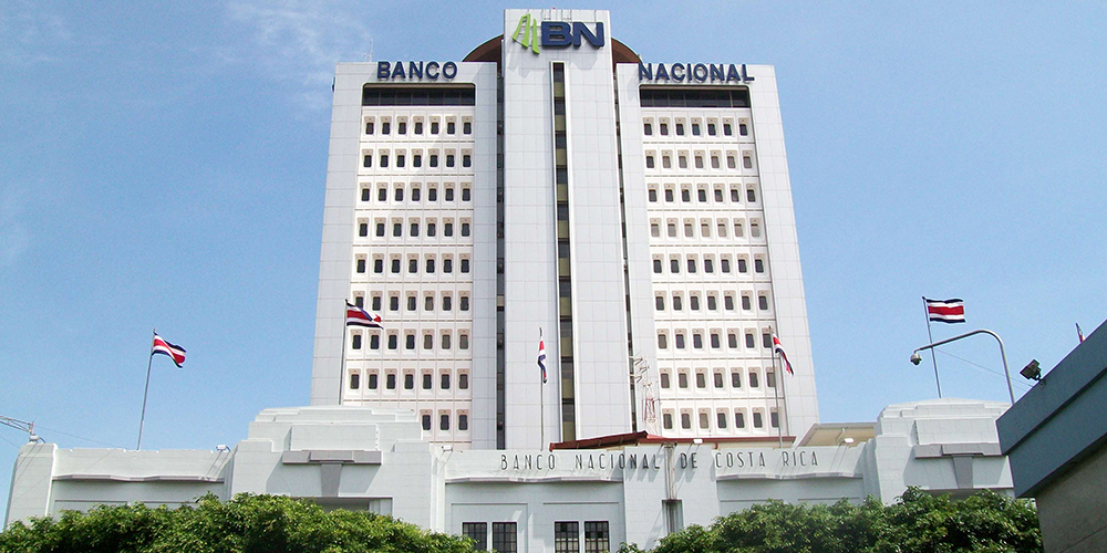 10 setiembre: Polémica por el retorno de Bernardo Alfaro a la gerencia del Banco Nacional luego de su paso por la SUGEF. Con Bernardo Alfaro.