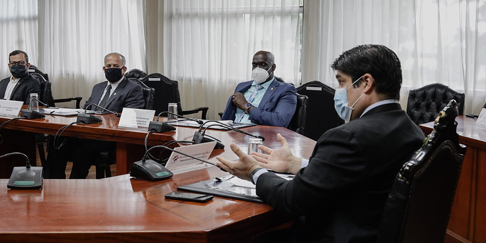 18 setiembre: La propuesta esta sobre la mesa. El Ejecutivo planteó camino para un acuerdo con el FMI. Con Rodrigo Cubero.