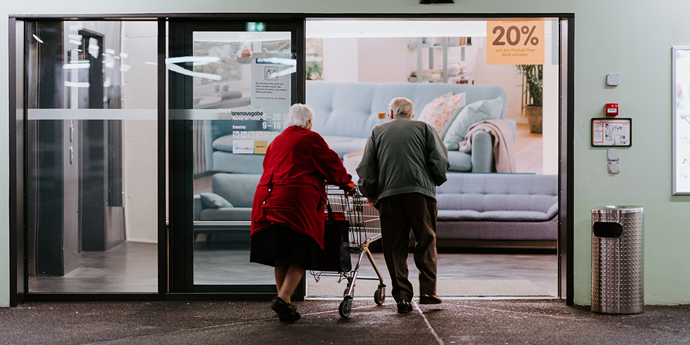 30 setiembre: Aprobado en primer debate (48 diputados) proyecto que moderniza el Régimen Obligatorio de Pensiones Complementarias. Con Edgar Roble y Hermes Alvarado.