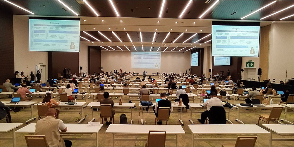 23 noviembre: Finalizó el diálogo multisectorial entre el gobierno y representantes de 62 organizaciones. Con Víctor Umaña, Mónica Segnini y Jorge Coronado.