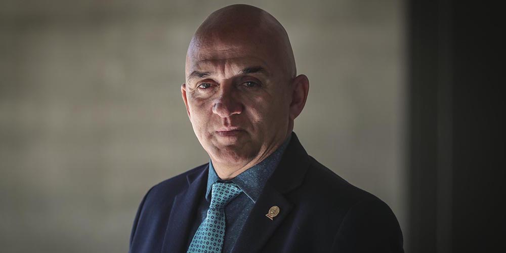 23 diciembre: Nuestro homenaje en Navidad a quienes cuidan de la salud quebrantada de nuestros amigos, familia, vecinos, desconocidos y hasta nosotros mismo. Con Marco Vargas Salas.  