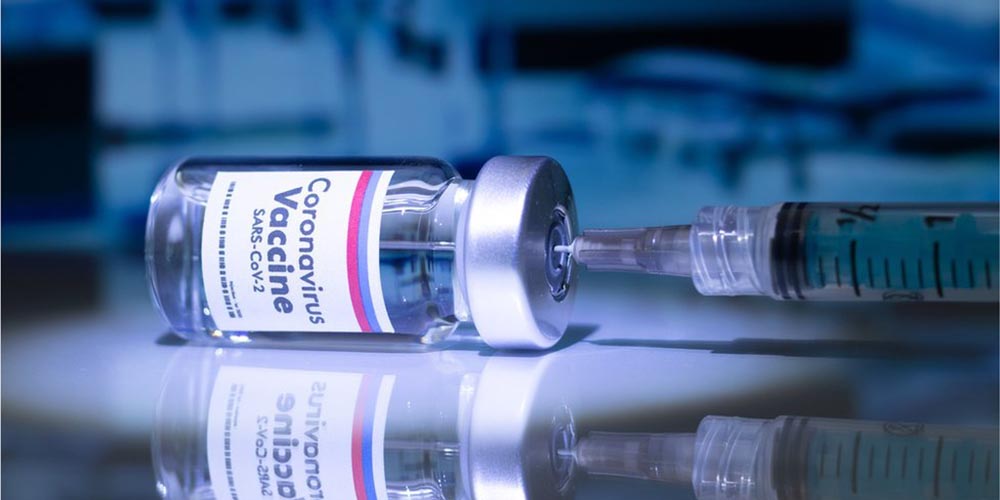 24 diciembre: ¡Las vacunas están aquí! Primer lote de 9750 unidades llegó la noche del miércoles al país. Con Eugenia Corrales.