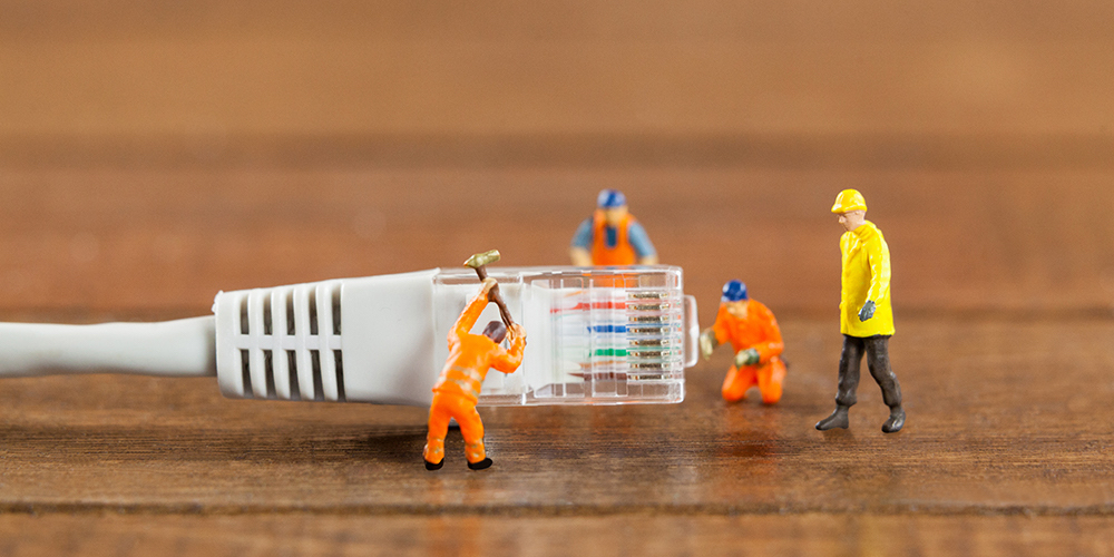 17 marzo: Más de 700 mil estudiantes de centros públicos están a la espera de poder acceder a una conexión de internet de alta calidad. Con Leda Muñoz y Marcelo Carvajal.