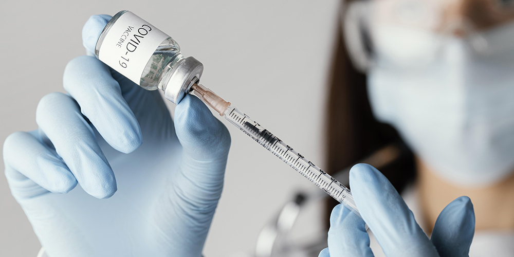 27 agosto: Cambios en el plan de vacunación contra la Covid-19. Con Mario Mora y Mario Urcuyo.