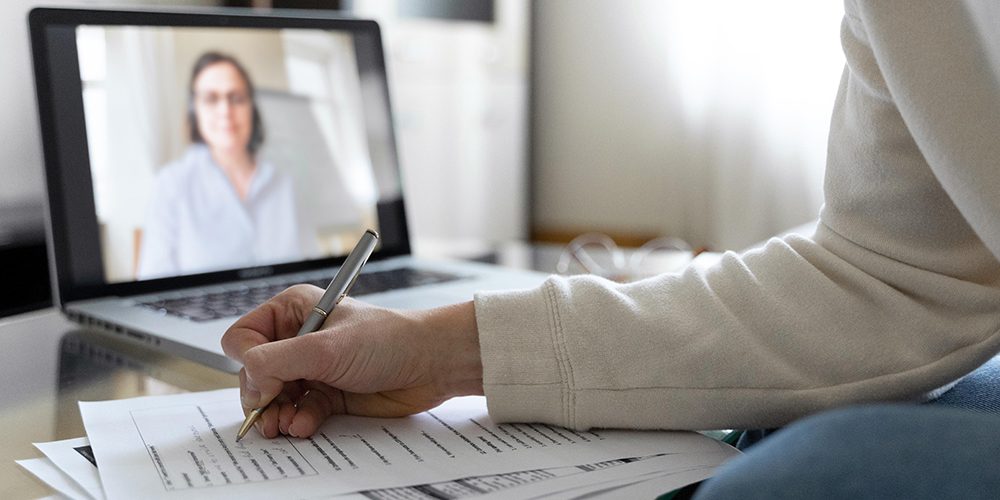 10 noviembre: Dos años sin presencialidad en las universidades públicas. Con Isabel Román y Marcela Román.