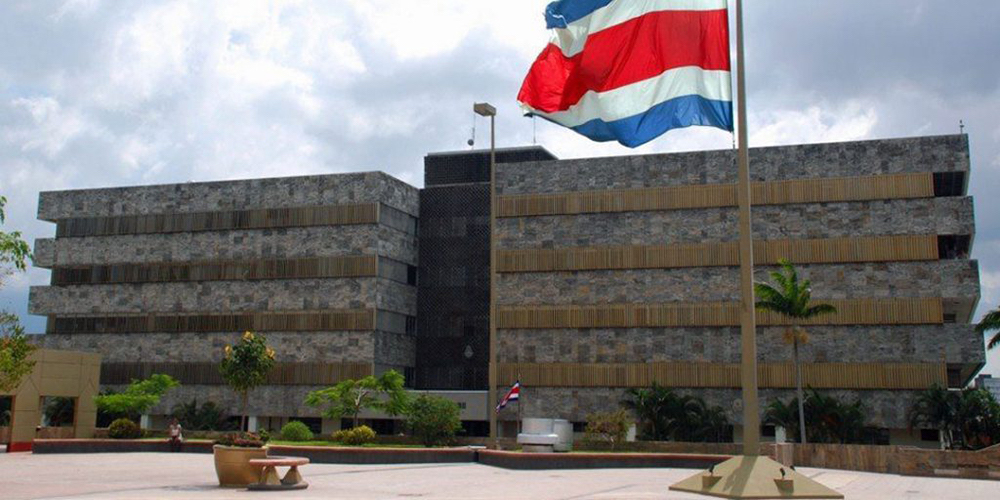 25 noviembre: Proceso de elección de la jefatura del Ministerio Público. Con Sonia Navarro y Manuel Solís Avendaño.