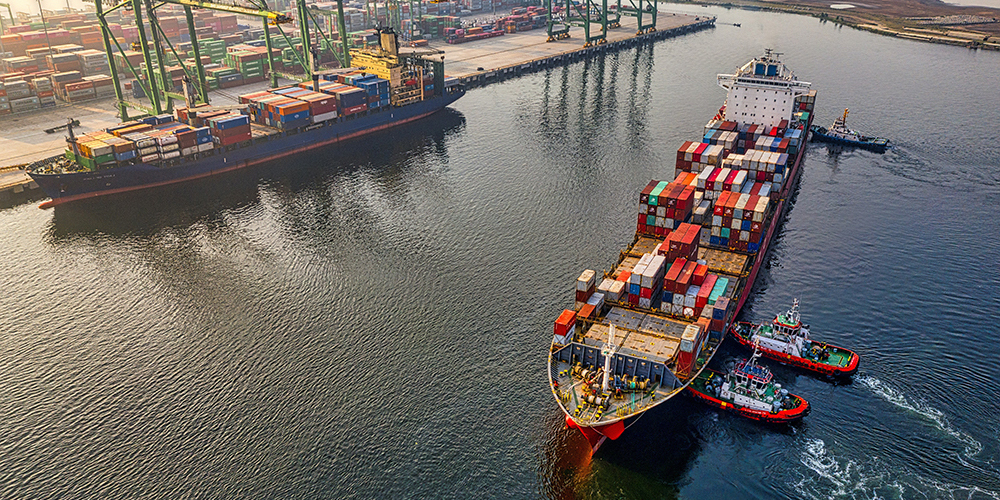 2 noviembre: Crisis de los contenedores. Con Dyalá Jiménez y Andrés Gamboa.