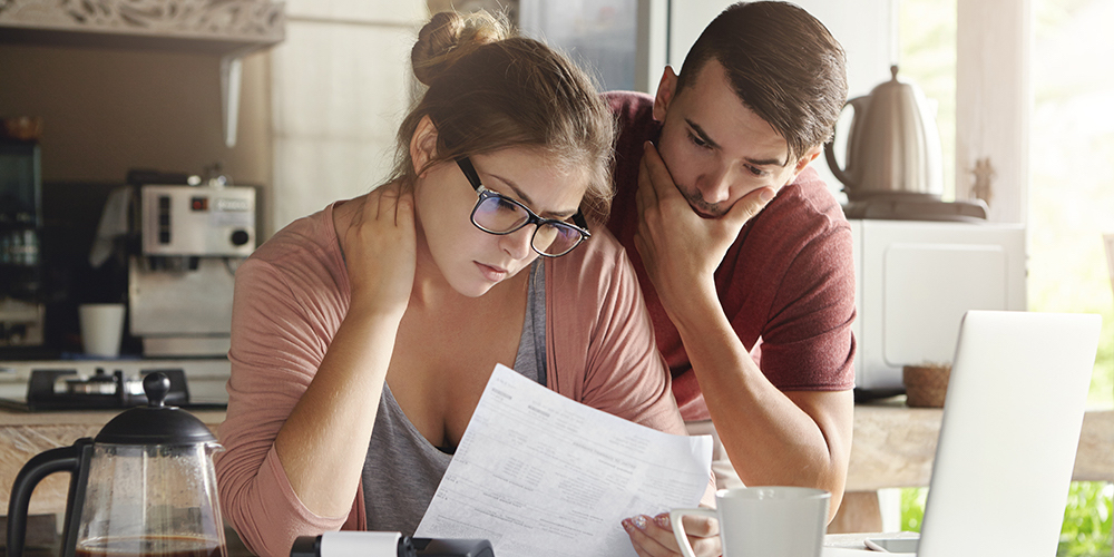 9 diciembre: Morosidad alcanza a más personas y de manera más profunda. Con Gustavo Cubillo y Michel Florit.