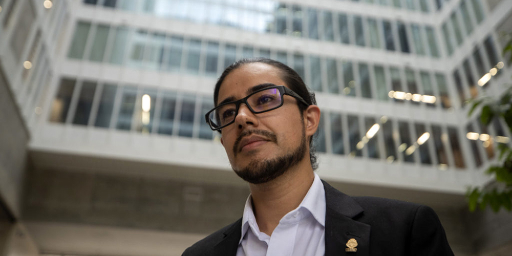 20 mayo: Nos acercamos a la bancada del Frente Amplio a través de Jonathan Acuña, jefe de fracción.