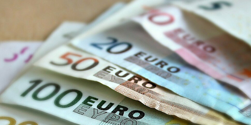 29 julio: Autorización para utilizar los Eurobonos. Con Eliécer Feinzaig. 