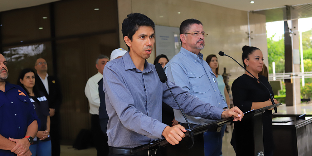 20 setiembre: Todo comunica y la política lo confirma. Con Iván Barrantes.