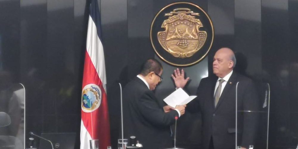 27 setiembre: Orlando Aguirre nuevo presidente de la Corte. Con Fernando Cruz. 